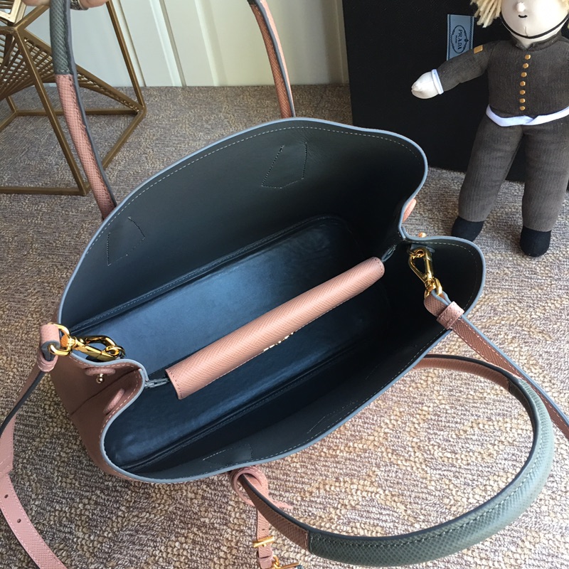 Pra*a top handle bags